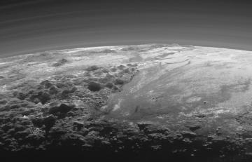 Pluto-Mountains-Plains%209-17-15.jpg
