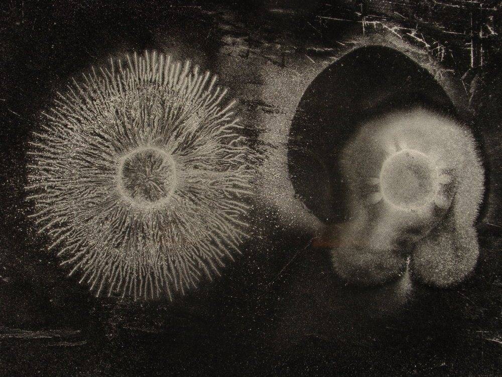 positive and negative no grounding of tube before removal 2 fliped.JPG