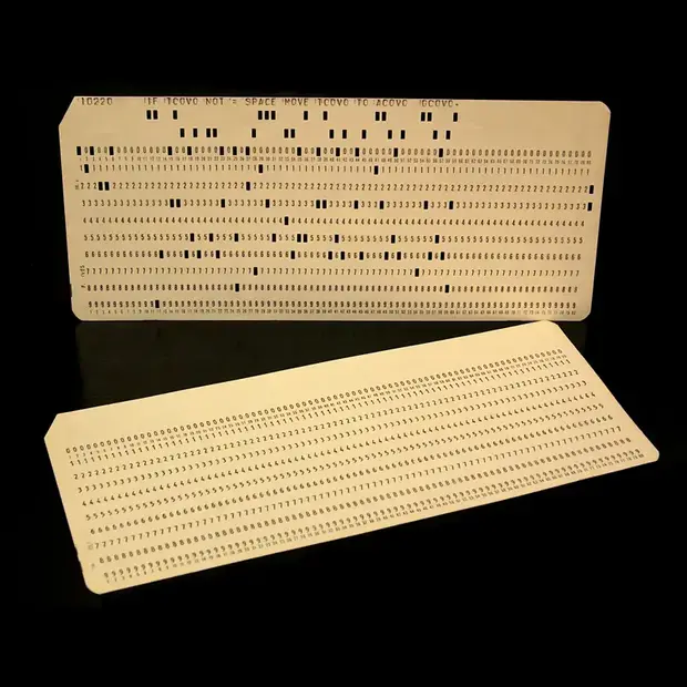 punchCards-square.jpg?utm_source=commons.wikimedia.webp