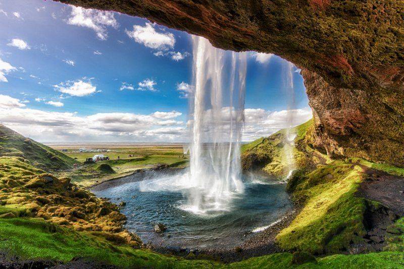 Seljalandsfoss-waterfall-in-Iceland-1.jpg