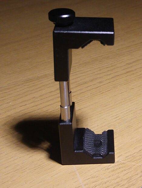 Smartphone adapter.jpg