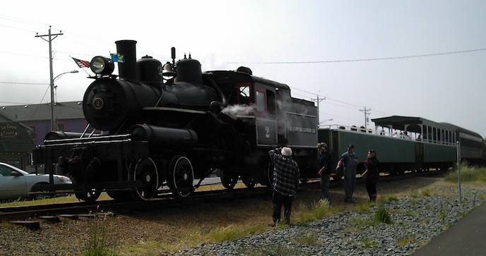 Some.train.parked.at.Rockaway.Beach.2015.06.06.jpg