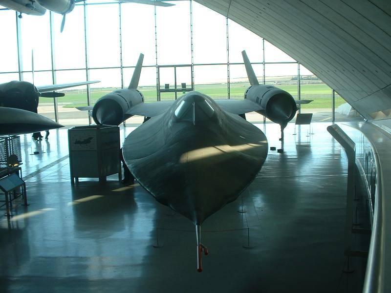 sr71-blackbird-1.jpg