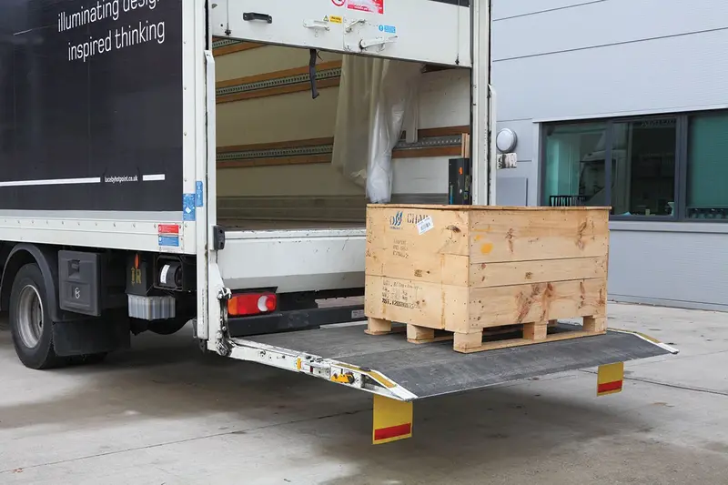 Tail-Lift-Chain.webp