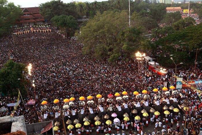 thrissur-pooram-1.jpg