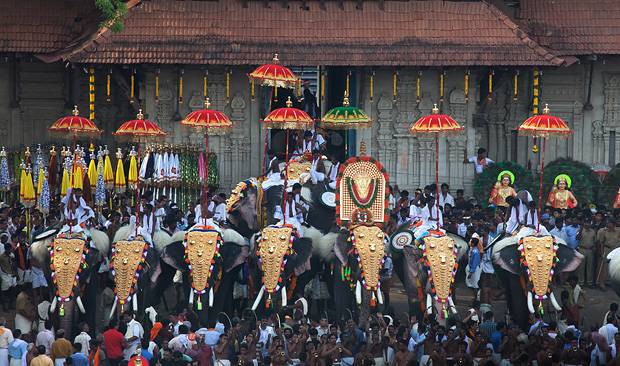 thrissur_pooram_5.jpg