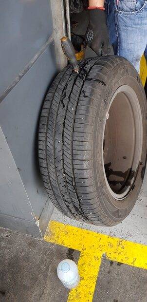 tire screw driver.jpg