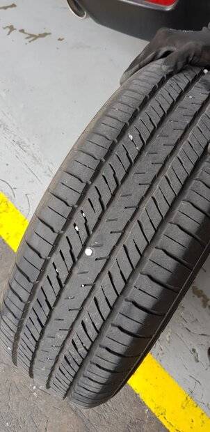 tire screw.jpg