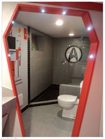Trekkie.pooper.room.2014.01.10.stardate.2027.jpg