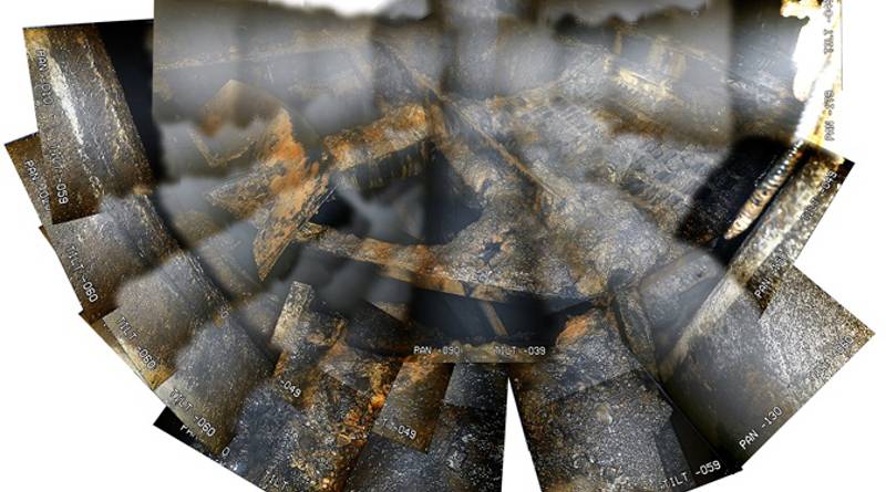u2_pedestal_scorpion_170209_02web.jpg