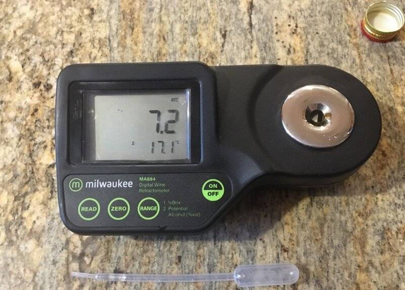 Milwaukee MA884 Digital Brix / Potential Alcohol Refractometer