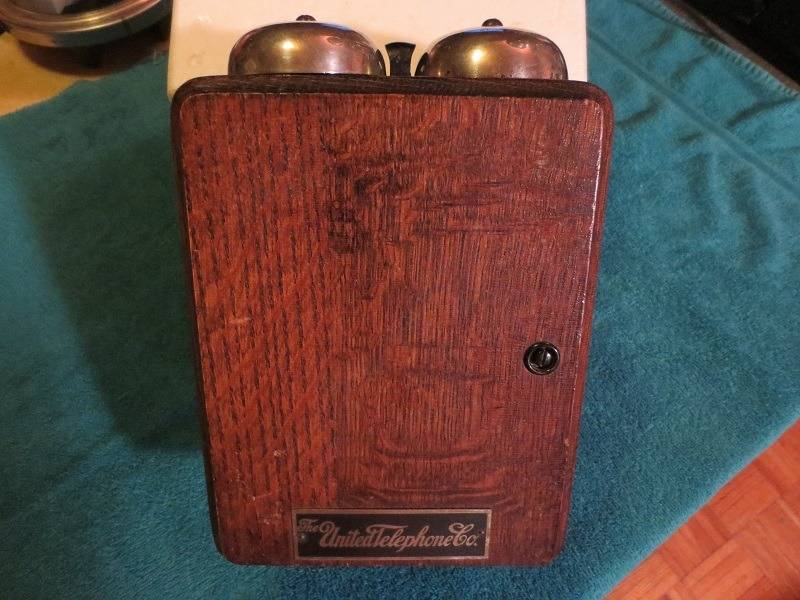 UTphone_1.jpg