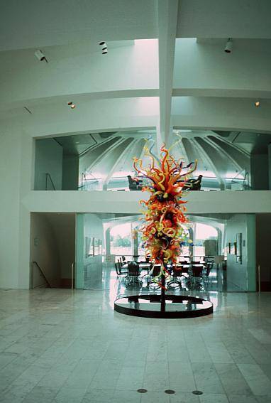 wchihuly.jpg