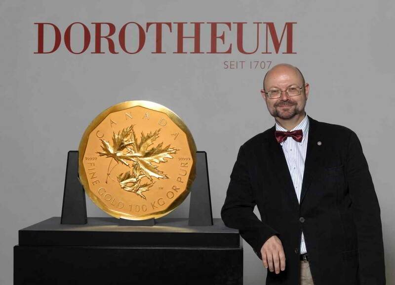 worldslargestgoldcoin2-1024x740.jpg