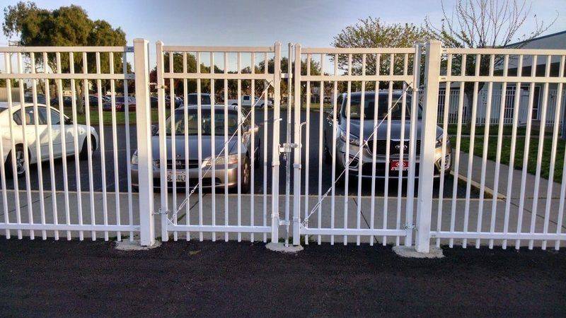 Wrongway Gate at Schilling Elementary School.jpg