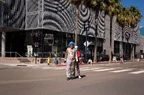 L1004096.webp