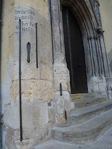 church in Regensburg, Germany, Schuh (shoe), Elle (ulna), and Klafter